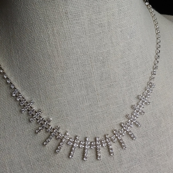 Necklace - Picture 1 of 5